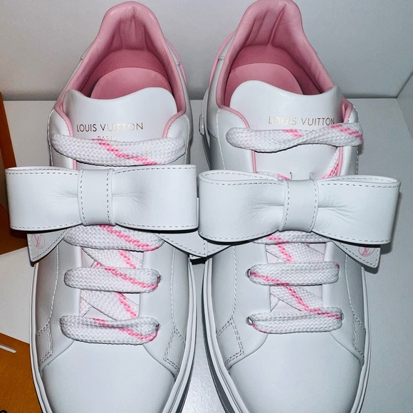 Louis Vuitton Time Out Sneakers - Picture 4 of 11